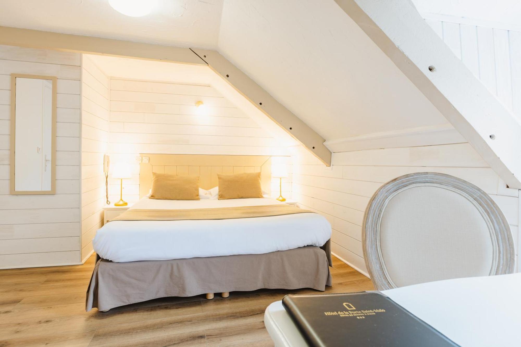 Demeures & Chateaux - Hotel De La Porte Saint-Malo Dinan Kültér fotó