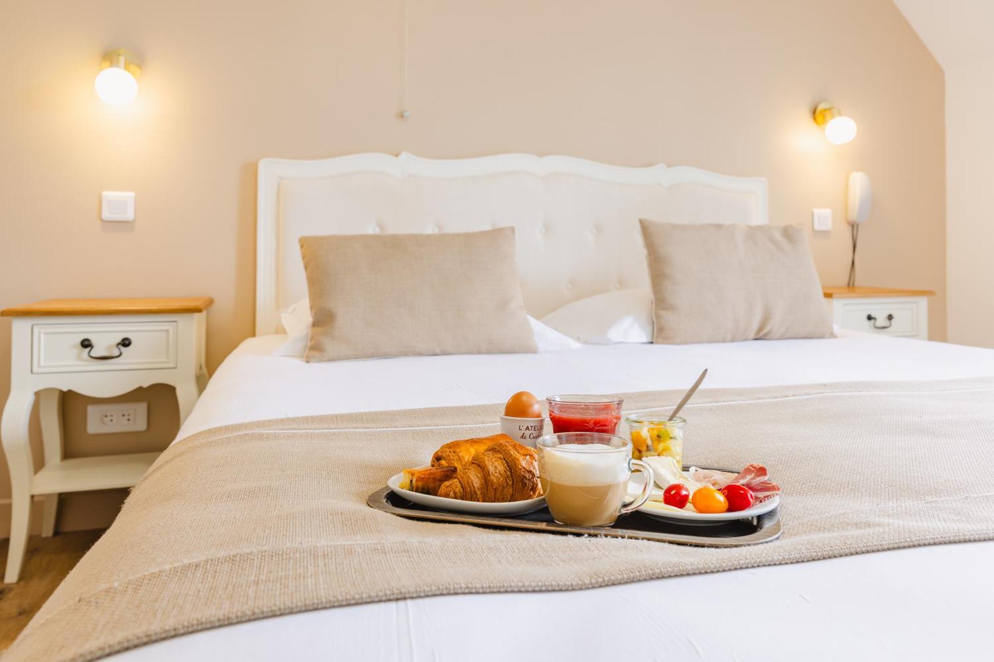 Demeures & Chateaux - Hotel De La Porte Saint-Malo Dinan Kültér fotó